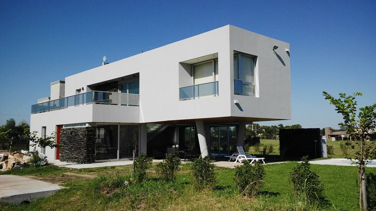 Barandas en vidrio- Detalles homify Casas de estilo moderno