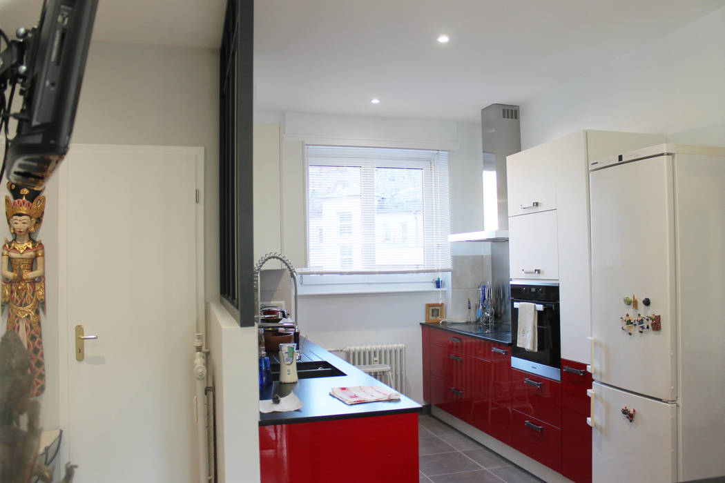 APPARTEMENT A STRASBOURG, Agence ADI-HOME Agence ADI-HOME Modern style kitchen