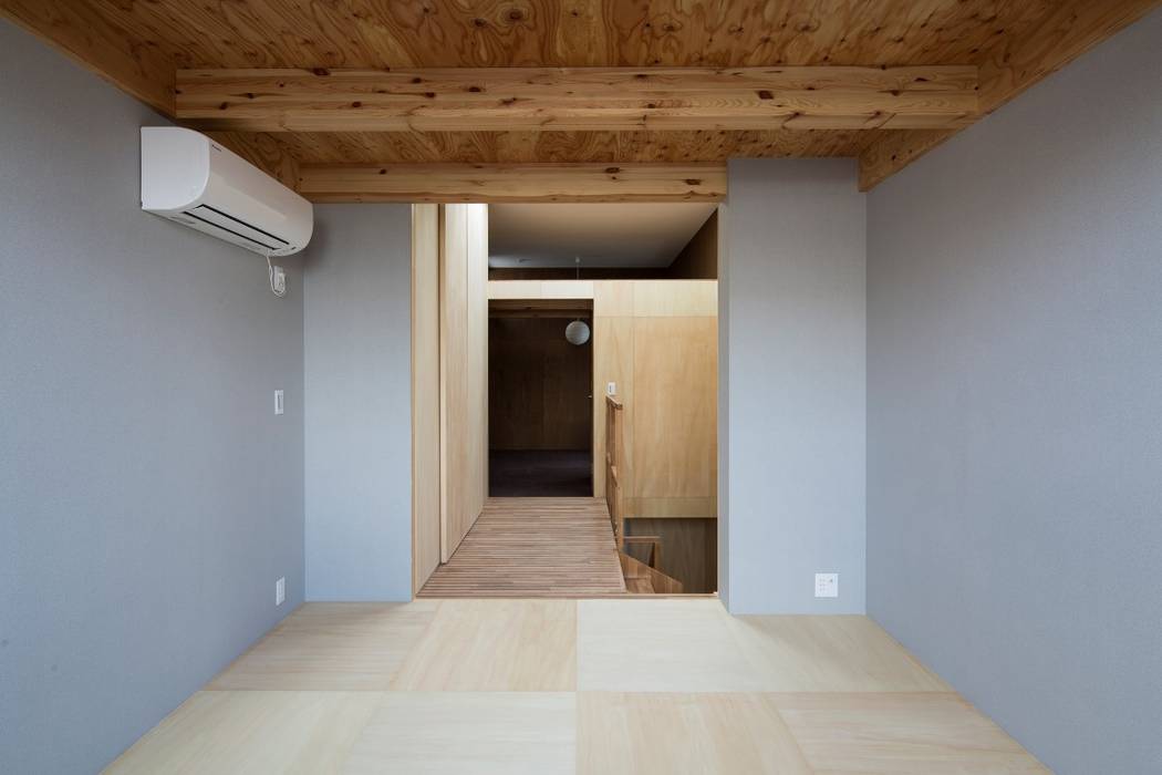 Bedrooms and Stairs Kentaro Maeda Architects 臥室