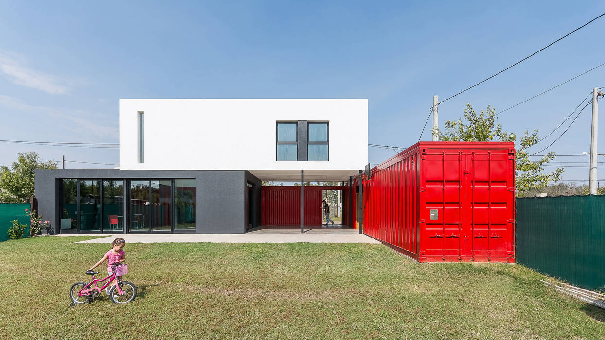 Casa Container, estudioscharq estudioscharq Modern houses