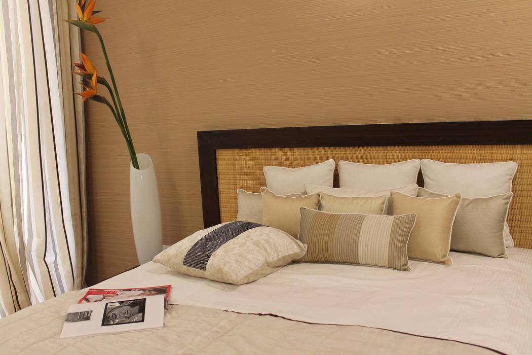 TOTAL ENVIRONMENT, WIND MILLS OF YOUR MIND, BANGALORE. (www.depanache.in) , De Panache - Interior Architects De Panache - Interior Architects Modern style bedroom Beds & headboards