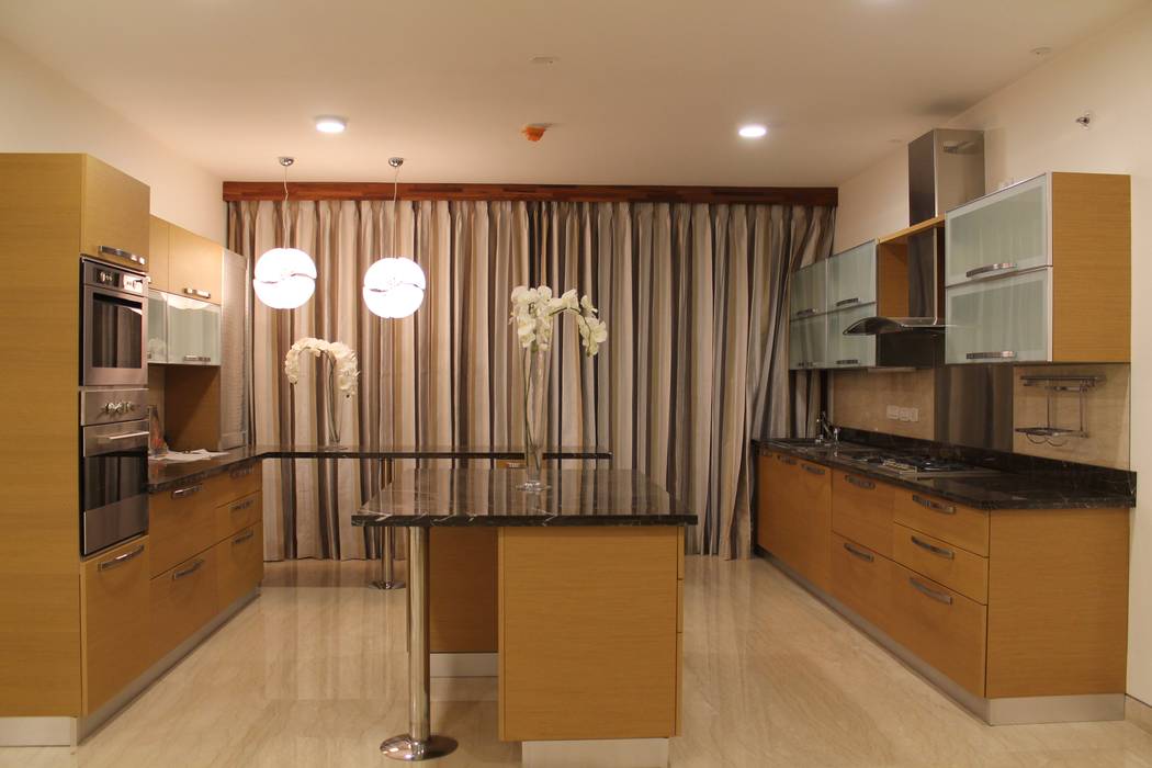 TOTAL ENVIRONMENT, WIND MILLS OF YOUR MIND, BANGALORE. (www.depanache.in) , De Panache - Interior Architects De Panache - Interior Architects Modern kitchen Cabinets & shelves