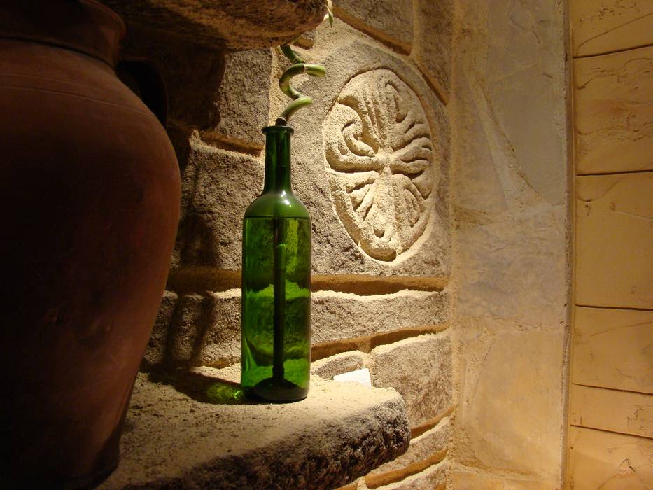 Cocina rústica decorada con Decopierre, LuisyAnacb LuisyAnacb 酒窖 石灰岩