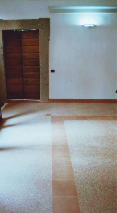 Cocciopesto Romano - Pavimento storico -Viterbo -Italy, Marcello Gavioli Marcello Gavioli Classic style walls & floors Limestone Wall & floor coverings