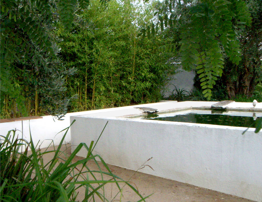 Recuperação de tanque de rega, Atelier Jardins do Sul Atelier Jardins do Sul Jardins ecléticos