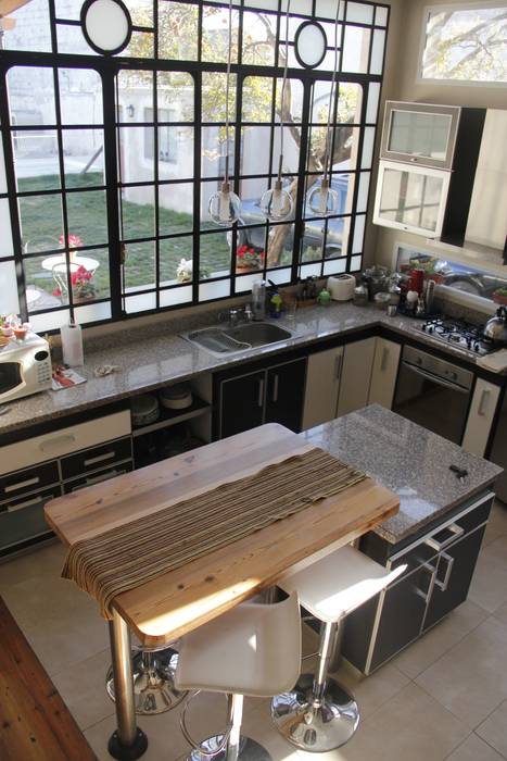 Nowoczesna jadalnia od laura zilinski arquitecta Nowoczesny