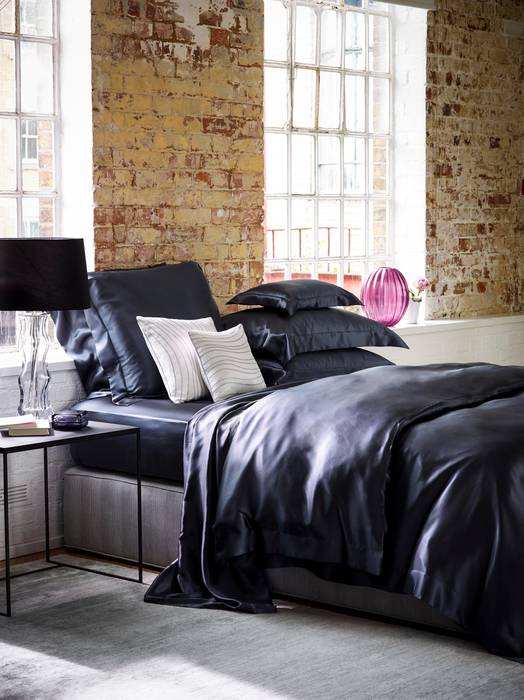Charcoal silk bed linen Gingerlily Dormitorios de estilo moderno Seda Amarillo Textiles