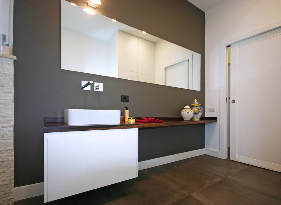 Casa N. Appartamento a via Tasso, Napoli, archielle archielle Modern bathroom
