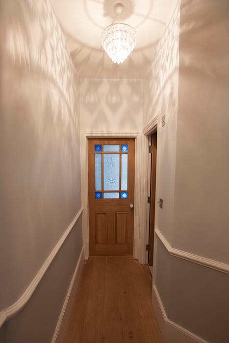 Full interior house painting, South West London The Hamilton Group Classic style corridor, hallway and stairs wall painting
