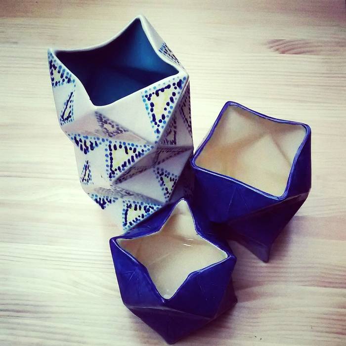 Floreros Origami ManoLatina Cocinas modernas Vasos, cubiertos y vajilla