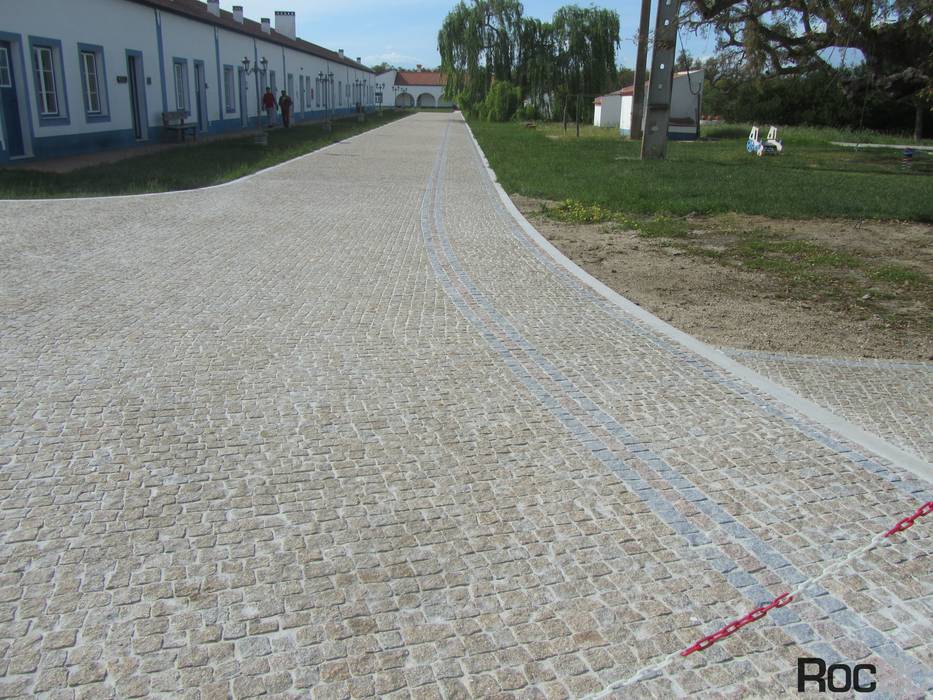 Arranjos Exteriores na herdade Monte das Faias, Grândola ROC2C_Calçada Portuguesa Espaços comerciais Granito Hotéis