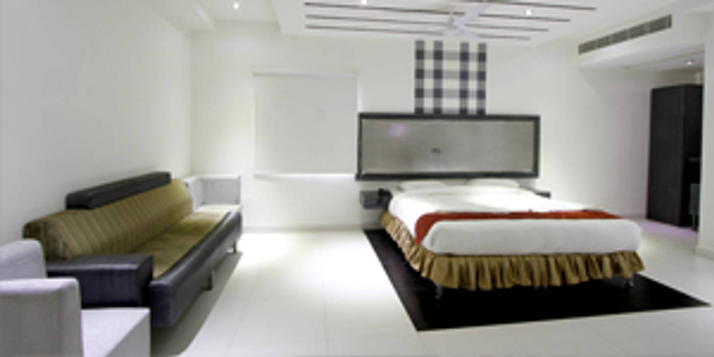 Palak Hotels, EXOTIC FURNITURE AND INTERIORS EXOTIC FURNITURE AND INTERIORS Modern style bedroom