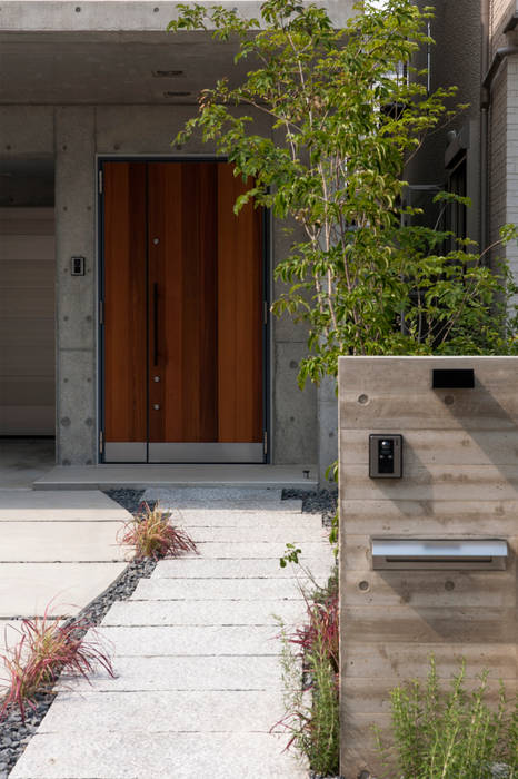 Garden Terrace House, Sakurayama-Architect-Design Sakurayama-Architect-Design Eklektyczne domy
