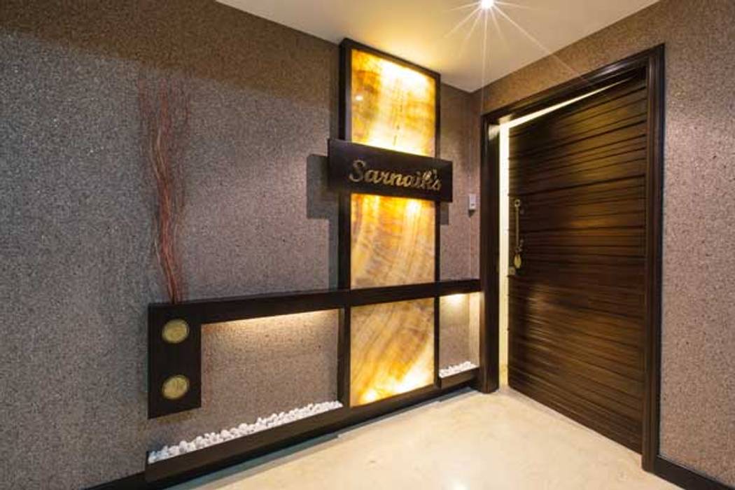 SARNAIK'S, Studio Vibes Studio Vibes Modern corridor, hallway & stairs Window,Door,Building,Wood,Fixture,Floor,Flooring,Picture frame,Automotive exterior,Ceiling