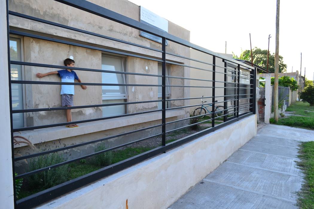 CASA A PATIO , epb arquitectura epb arquitectura Casas modernas: Ideas, imágenes y decoración