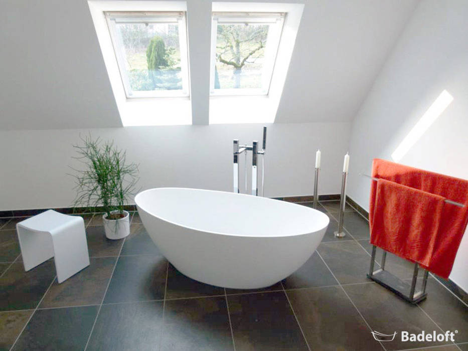 Edle freistehende Badewannen für luxuriöse Badezimmer, Badeloft - Badewannen und Waschbecken aus Mineralguss und Marmor Badeloft - Badewannen und Waschbecken aus Mineralguss und Marmor Modern style bathrooms Bathtubs & showers