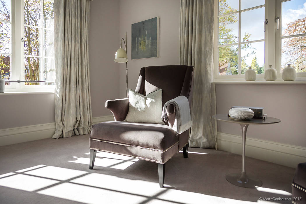 Family Home in Winchester's Sleepers Hill, Martin Gardner Photography Martin Gardner Photography Classic style bedroom