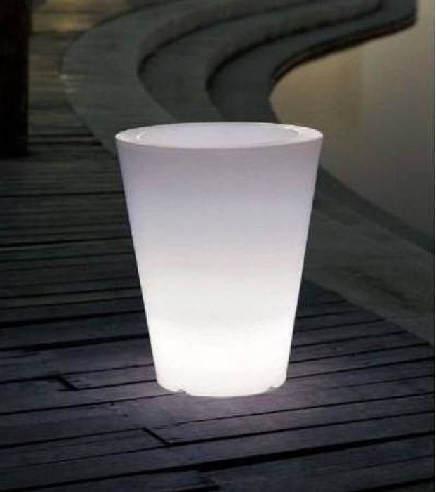 MACETAS LUMINOSAS, Led Deco y Design Led Deco y Design Modern garden Lighting