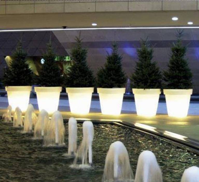 MACETAS LUMINOSAS, Led Deco y Design Led Deco y Design Modern style gardens Lighting