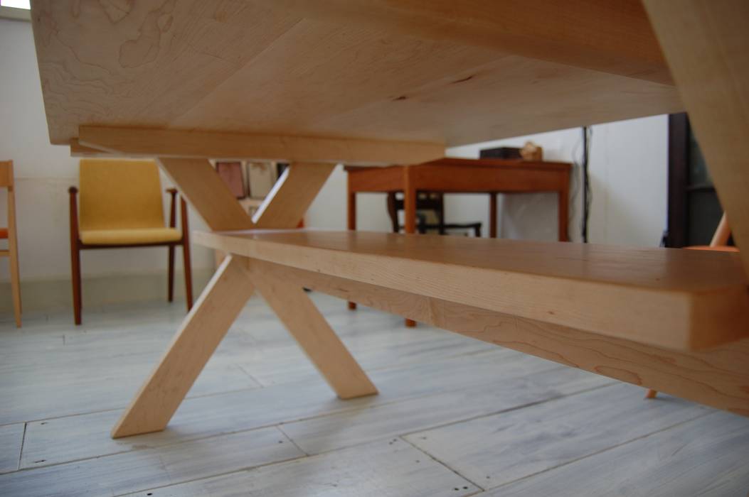 天板の下部 hatch カントリーデザインの ダイニング 木 木目調 テーブル