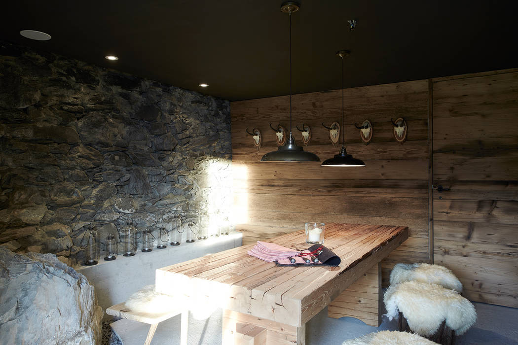 homify Sala da pranzo in stile rustico