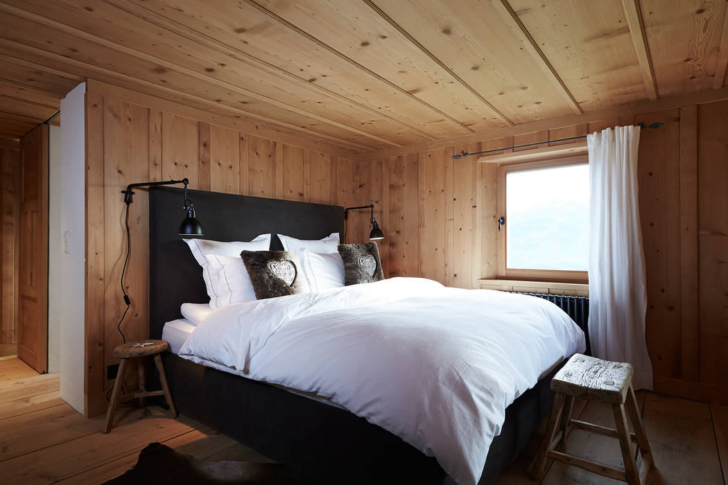 homify Rustic style bedroom
