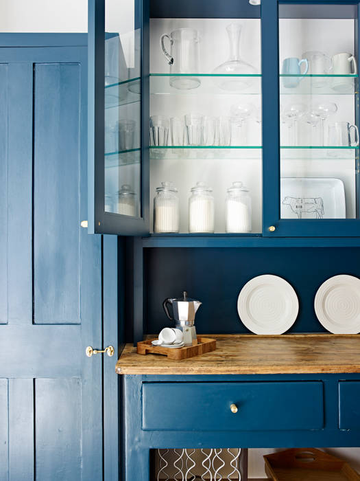 Light Filled Traditional Kitchen Holloways of Ludlow Bespoke Kitchens & Cabinetry Klasyczna kuchnia Drewno O efekcie drewna