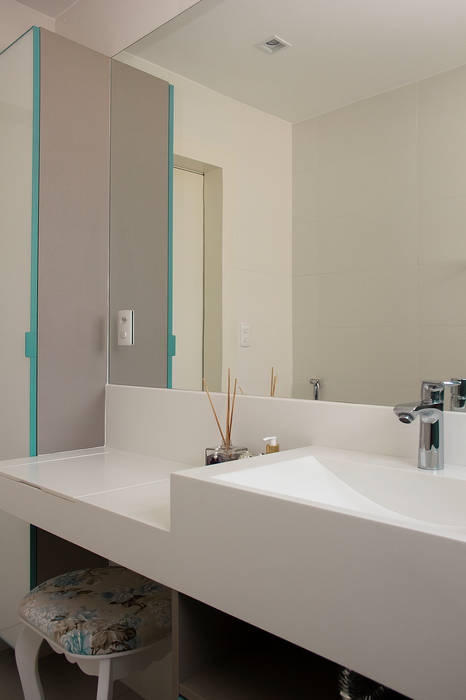 Apartamento em Botafogo , Ana Adriano Design de Interiores Ana Adriano Design de Interiores Banheiros modernos Vidro