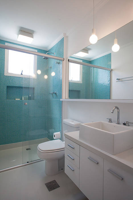 Apartamento Perdizes [2013], LUB Arquitetura - Luiza Bassani LUB Arquitetura - Luiza Bassani Modern Bathroom Glass