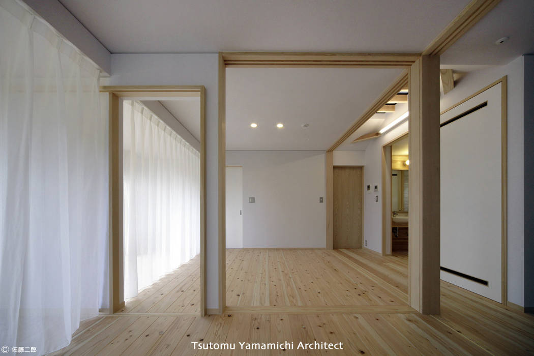 とけあういえ, 山道勉建築 山道勉建築 Dormitorios escandinavos Madera Acabado en madera