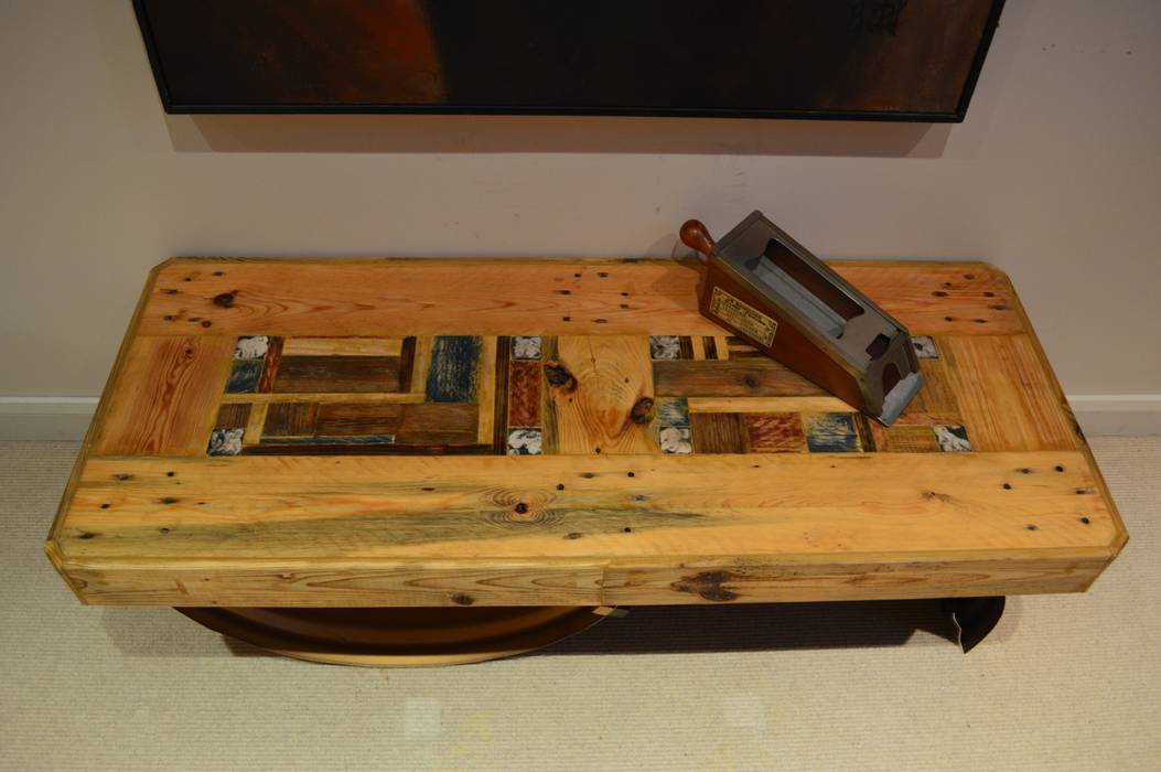 Table basse CORES ART Autres espaces Bois Multicolore Objets d'art