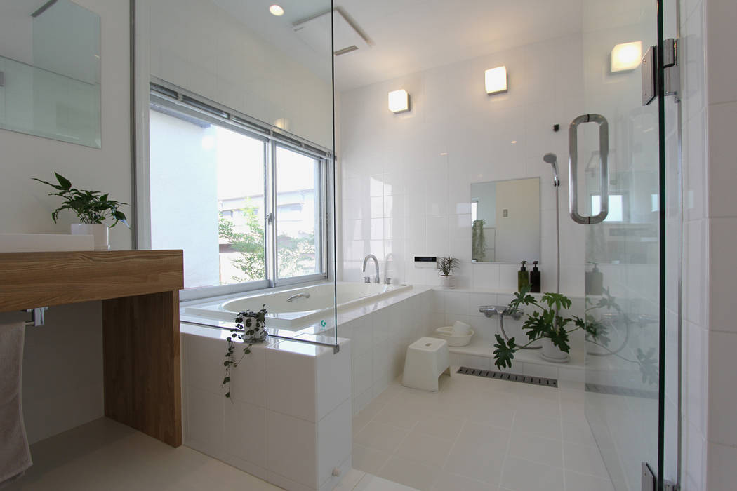 浴室 環境建築計画 モダンスタイルの お風呂 タイル