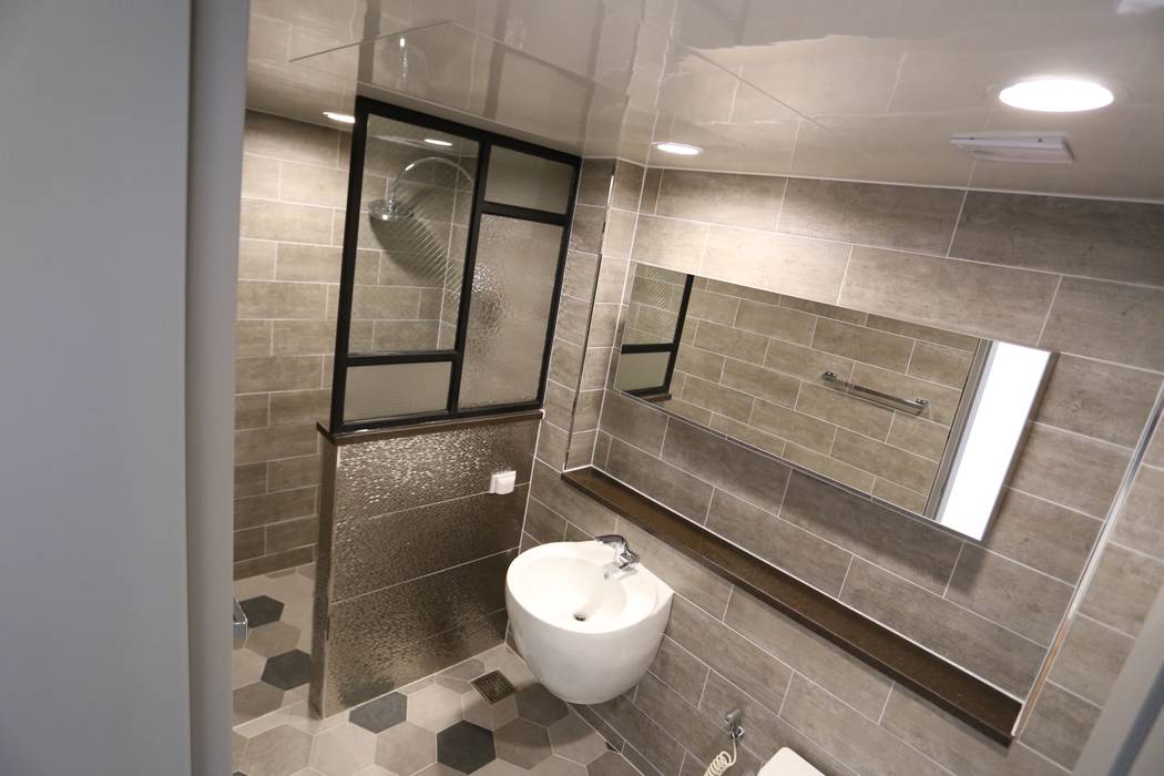 성주동 프리빌리지2차, 디자인세븐 디자인세븐 Modern bathroom