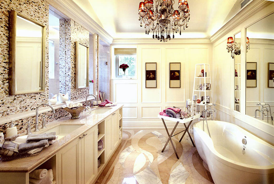 Residential Bathroom in Shenzhen, China ShellShock Designs Baños de estilo asiático Azulejos Mother of Pearl,White,Dapple,Natural,Lip,Black,China,Residential,Freshwater,Shell,Mosaic,Tile