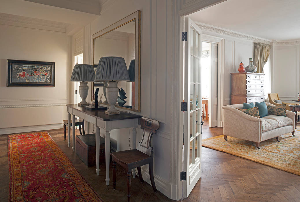 The hallway at the Mansfield Street Apartment. Nash Baker Architects Ltd 클래식스타일 복도, 현관 & 계단 우드 우드 그레인