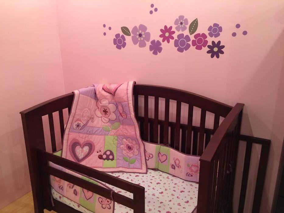 Dormitorios para niños, crescere crescere Classic style nursery/kids room