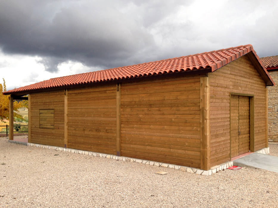 PEQUEÑA BODEGA DE MADERA, RIBA MASSANELL S.L. RIBA MASSANELL S.L. Wine cellar Wood Wood effect