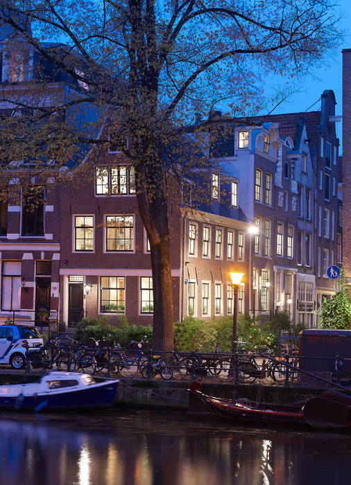 Hoek Herengracht en Bergstraat Architectenbureau Vroom Eclectische huizen