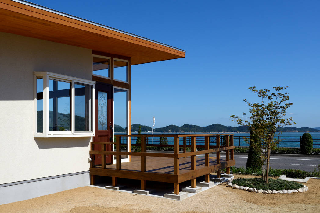 玉野海辺の別荘, 青木建築設計事務所 青木建築設計事務所 บ้านและที่อยู่อาศัย