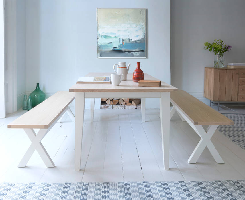 Humdinger kitchen table homify Moderne eetkamers Hout Hout Tafels