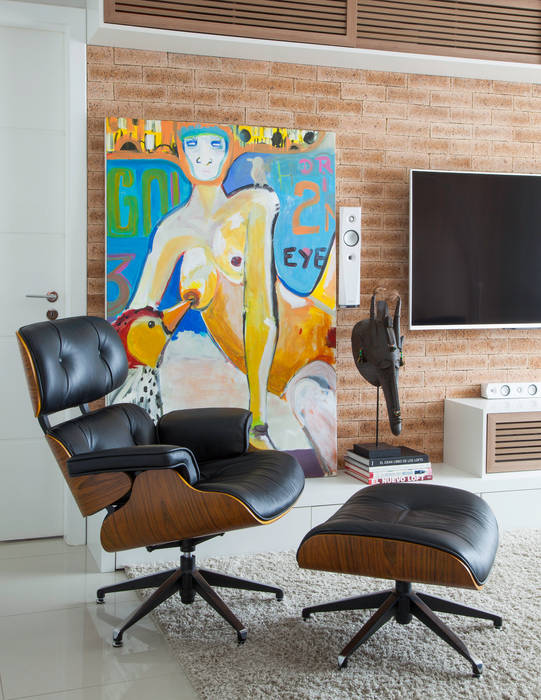 Artsy Design Apartment, Johnny Thomsen Arquitetura e Design Johnny Thomsen Arquitetura e Design Media room Bricks