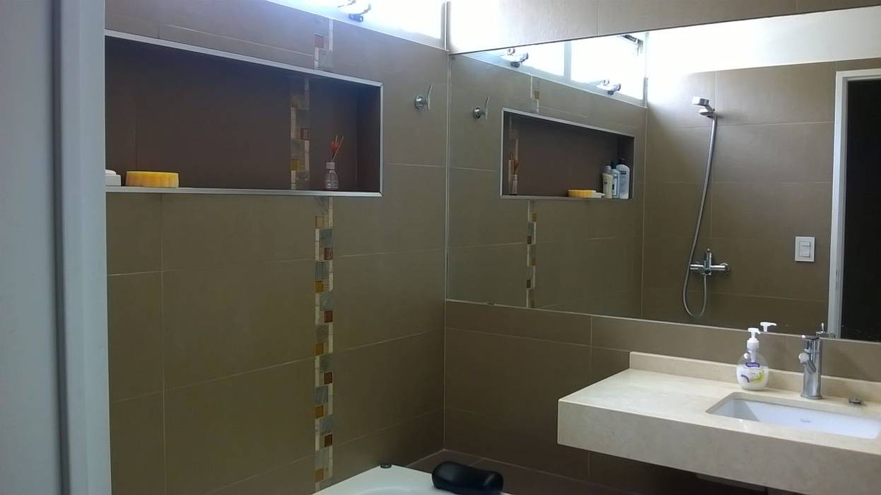 Soleloir, Arq Andrea Mei - C O M E I - Arq Andrea Mei - C O M E I - Modern style bathrooms