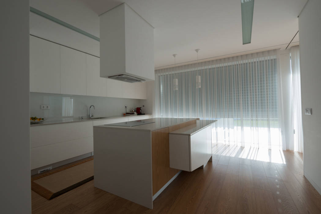 Casa MR, BLK-Porto Arquitectura BLK-Porto Arquitectura Cozinhas minimalistas