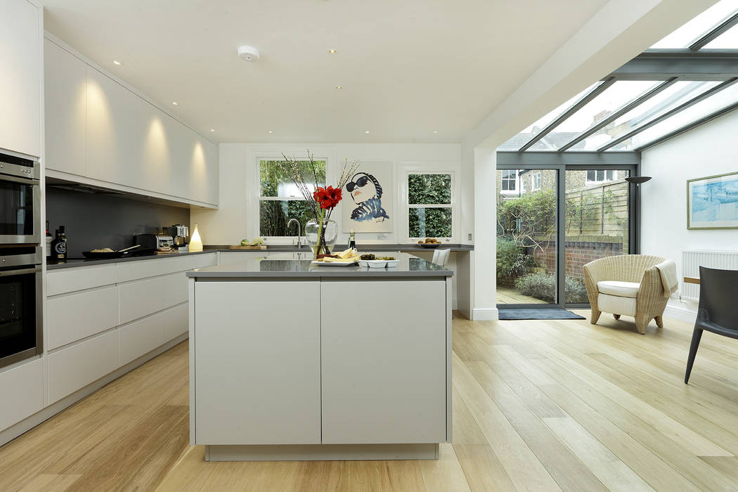 KITCHENS: The Ladbroke Cue & Co of London Modern Kitchen