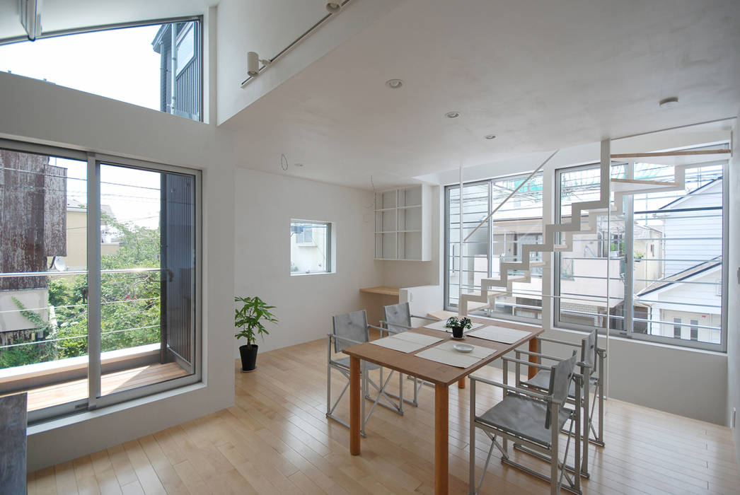 世田谷の３層住宅, ＳＵＲ都市建築事務所 ＳＵＲ都市建築事務所 Eclectic style dining room