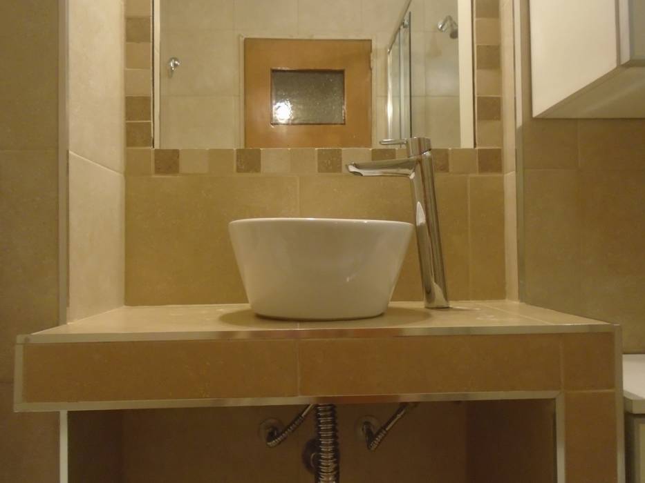 Baño: colores Tierra, MV_Arquitectura y Diseño MV_Arquitectura y Diseño Baños modernos Lavabos