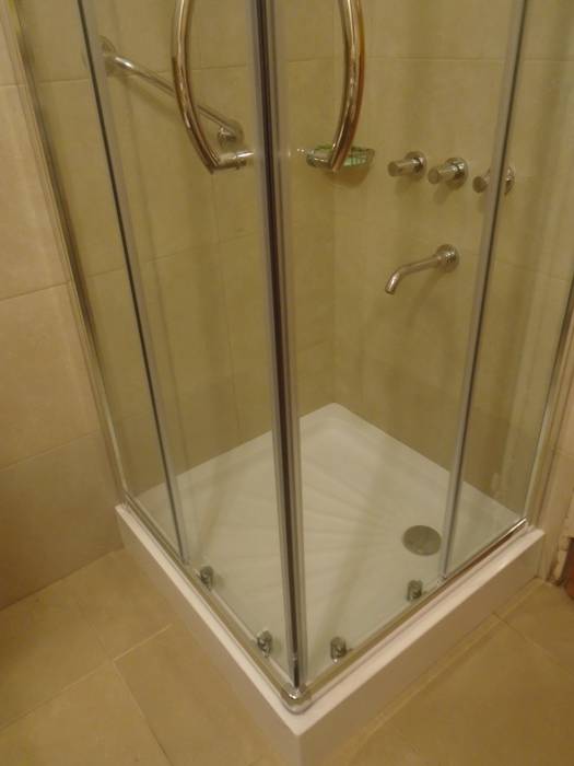 Baño: colores tierra de mv_arquitectura y diseño moderno | homify