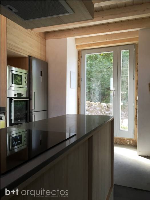 Cocina b+t arquitectos Cocinas rurales