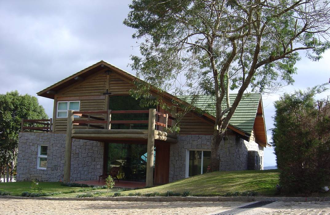 Casa de montanha - NL, Carlos Eduardo de Lacerda Arquitetura e Planejamento Carlos Eduardo de Lacerda Arquitetura e Planejamento Casas campestres Madeira Acabamento em madeira