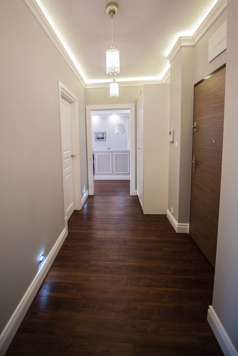 Apartament Rakowicka, AgiDesign AgiDesign Classic style corridor, hallway and stairs